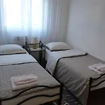 Valerija By Interhome Apartman